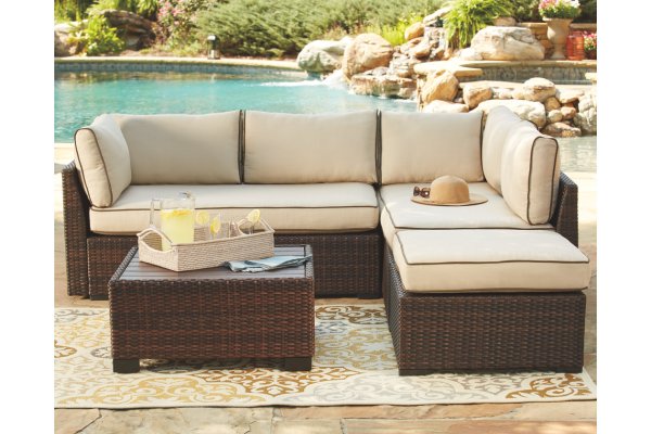 Loughran 4-Piece Outdoor Sectional Set