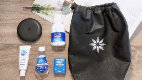 隐形牙套随身携带好物推荐 ｜ 戴了80副牙套的我的随身洗漱包大公开