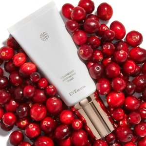 Cranberry Anti-Aging Mask for $20 (Value $138) with a $69 Hand Cream Set Purchase @ Eve By Eves