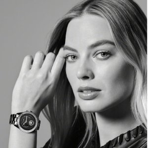Caliber 12.2机芯款发售Chanel 经典J12陶瓷腕表新款上线