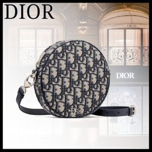 Dior 小圆饼惊喜上线 经典又可爱