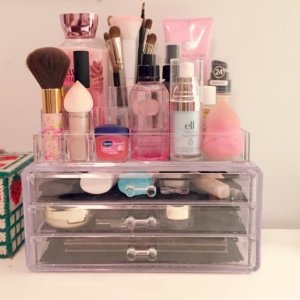 Home-it Clear acrylic makeup organizer cosmetic organizer and Large 3 Drawer Jewerly Chest or makeup storage ideas Case Lipstick Liner Brush Holder make up boxes Organizer measures (10"x6"x7.7")