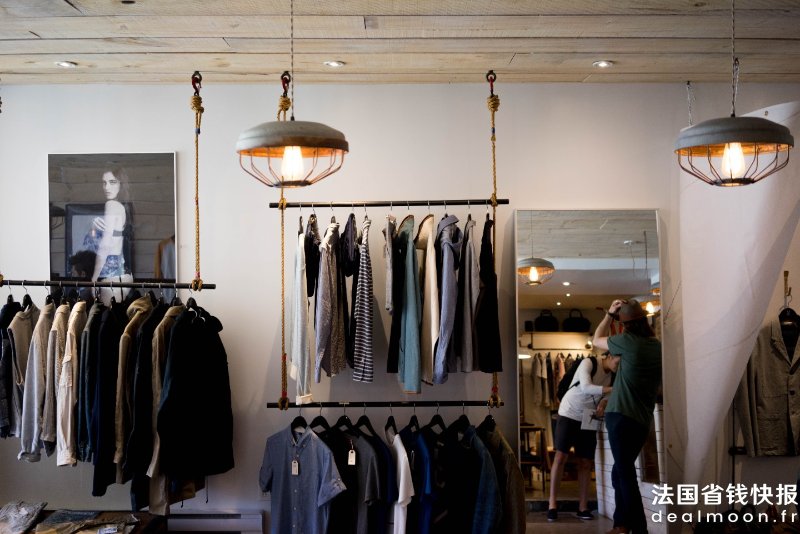 clark-street-mercantile-qnKhZJPKFD8-unsplash