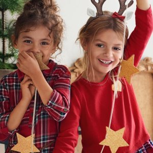 折扣升级：H&M 儿童节日服饰等产品热卖 红红火火过大节