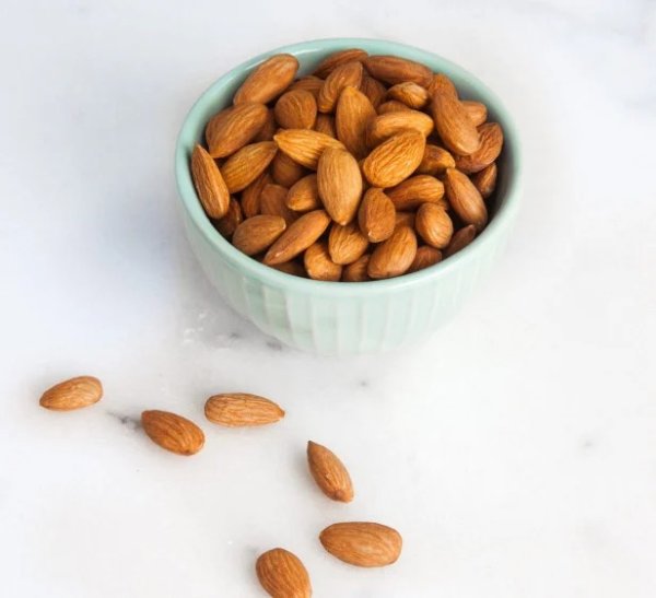 Roasted Salted Almonds