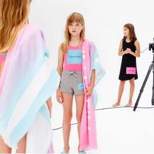 Calvin Klein官网 儿童内衣、服饰七月黑五低至2.1折超值热卖