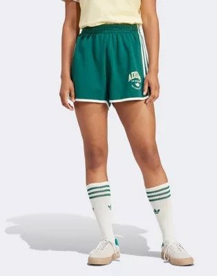 Sports Varsity shorts in collegiate green
