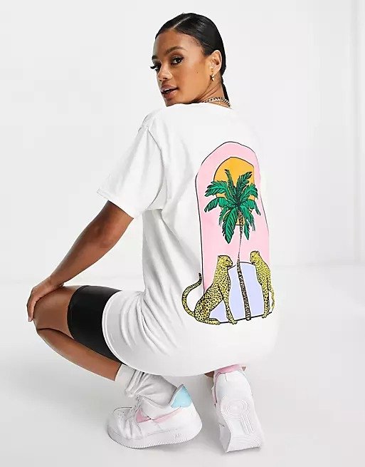 HNR LDN oversized t-shirt with graphic cheetah back print in white