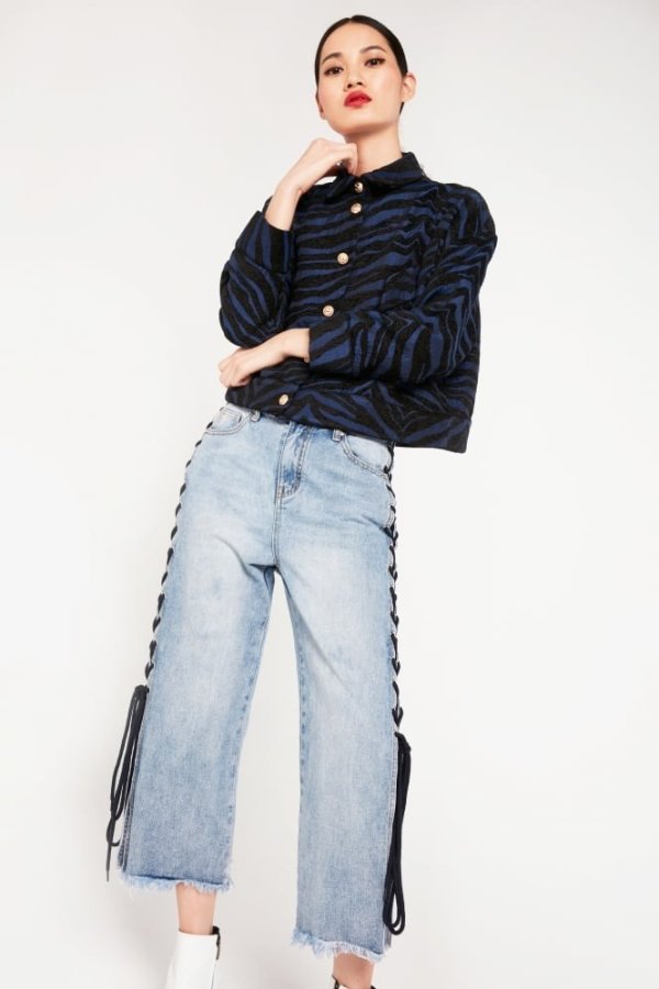 Cropped Jeans With Lattice Detail