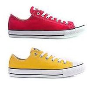 Converse Chuck Taylor All-Star Low-Top Ox Unisex Canvas Shoe