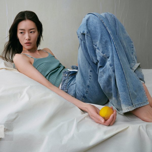 Liu Wen x Peacebird Chains Decorative Solid Knit Pullover | Peacebird Women Fashion