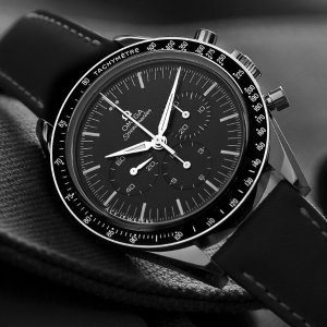 Omega Speedmaster Chronograph Black Dial Black Leather Men's Watch 311.33.42.30.01.001