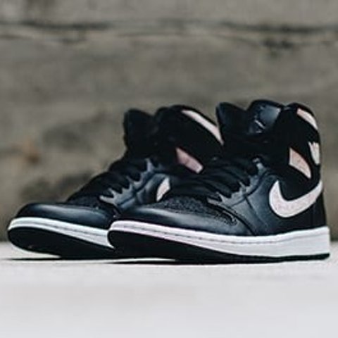 WMNS AIR JORDAN RETRO 1 HIGH PREMIUM