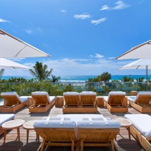 迈阿密第一网红酒店 1 Hotel South Beach特价优惠