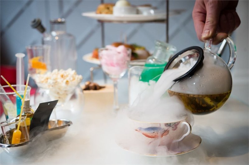 science-themed-afternoon-tea-ampersand-hotel_07082019032807