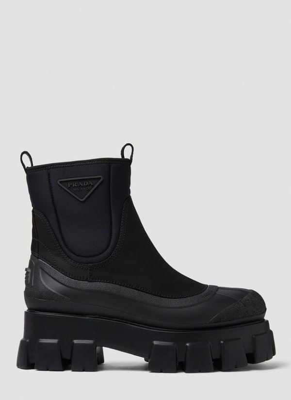 Monolith Duck Boots in Black