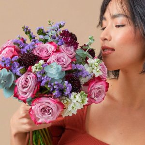 Dealmoon Exclusive: The Bouqs Flowers on sale