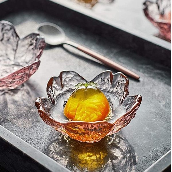 mozacona 4pcs Glass Sakura Shape Seasoning Dishes Dipping Bowls Appetizer Plates