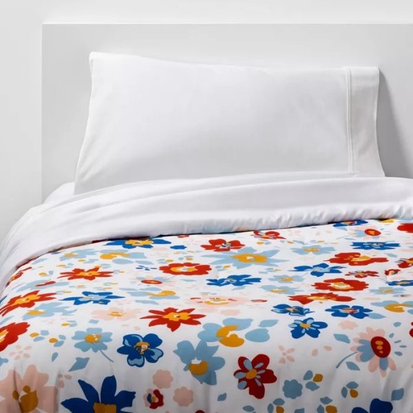Floral Reversible Microfiber Comforter - Room Essentials™