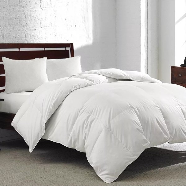 Royal luxe White Goose Feather & Down 240-Thread Count Comforter