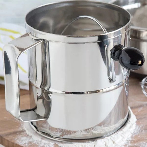 8-Cup Flour Sifter