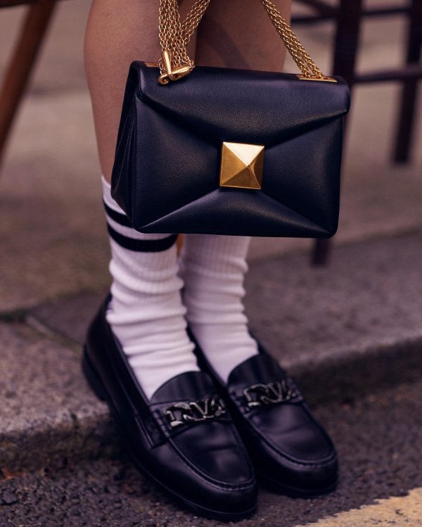 maisonvalentino_298426176_788743752156125_9163142454000434633_n.jpg