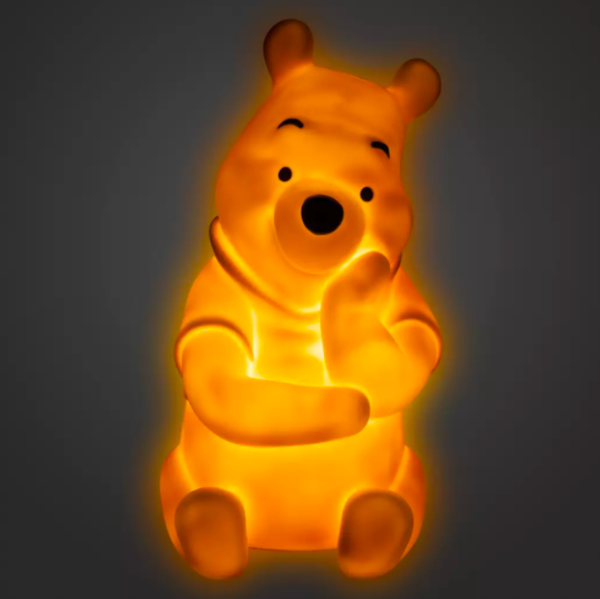 Winnie the Pooh 雕像灯