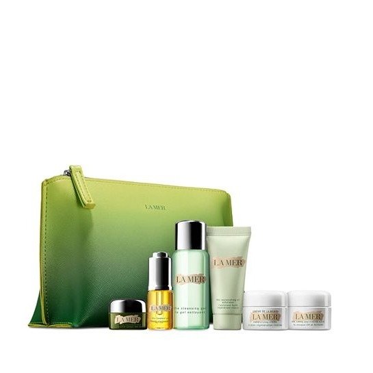 The Glowing Essentials Collection Gift Set