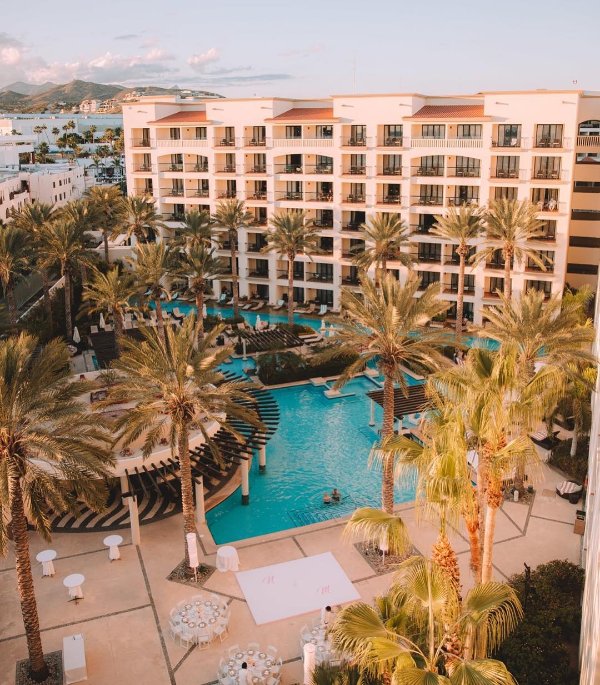 hyattzivacabos_56347815_198324437813163_3812666931463756880_n.jpg