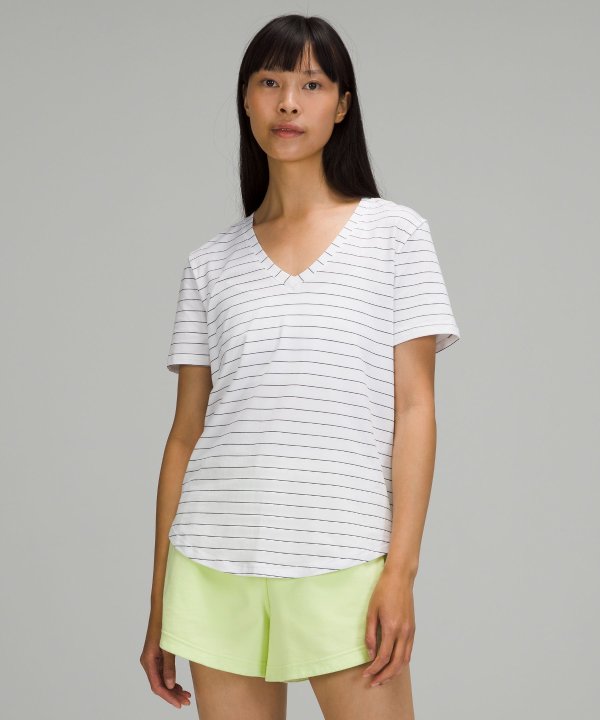 Love Tee Short Sleeve V-Neck T-Shirt *Curved Hem | Women's Short Sleeve Tops | lululemon