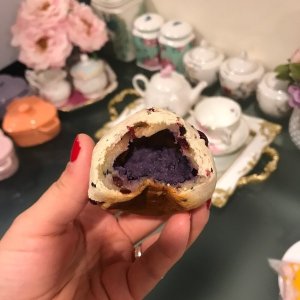 Glutinous Rice Cake Stuffed with Purple Potato Paste