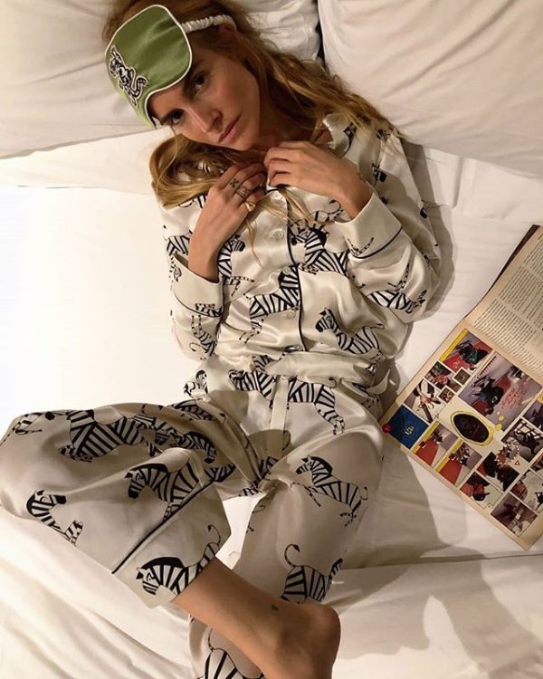 丝质 Pajama Set