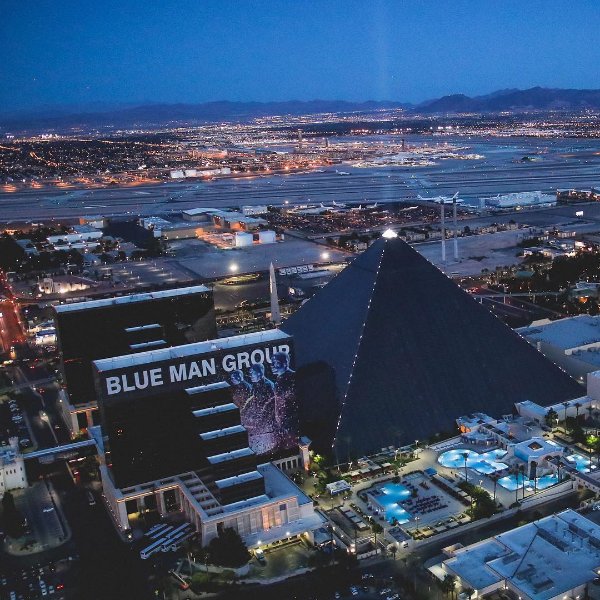 luxorlv_42581553_142234933400333_8288702065965835979_n.jpg