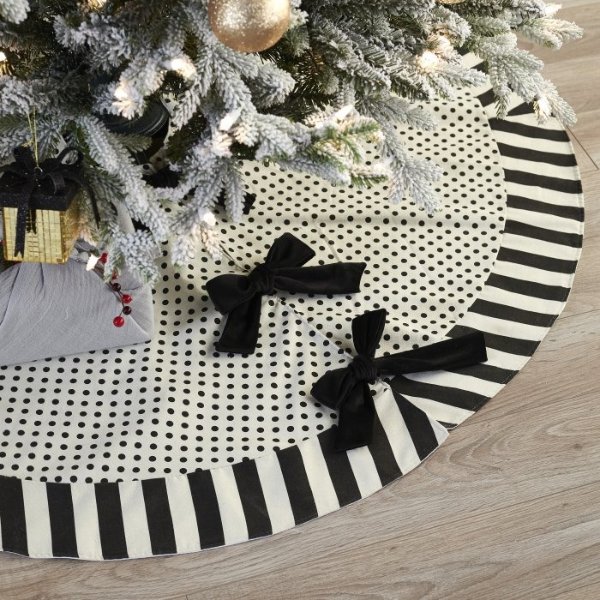 Black and White Polka Dot Christmas Tree Skirt