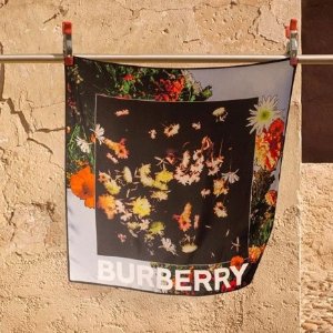 Burberry 新品加入折扣 收格纹衬衣、经典配饰等