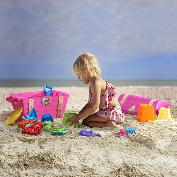 Treasure Chest with 20-Piece Sand Toys, Pink