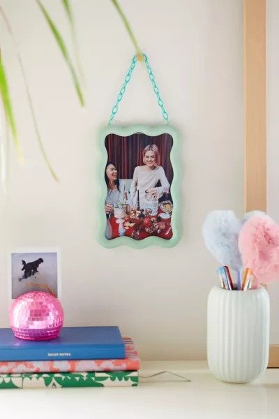 Avery Chain Link Picture Frame