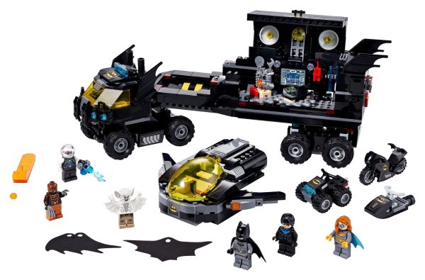Mobile Bat Base 76160 | DC | Buy online at the Official LEGO® Shop US
