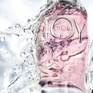 Dior 现有全新Joy香水热卖 如水般清澈