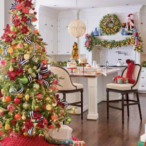 Holiday Decor & Gifts on Sale