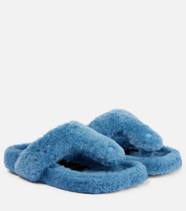 Ease shearling thong sandals