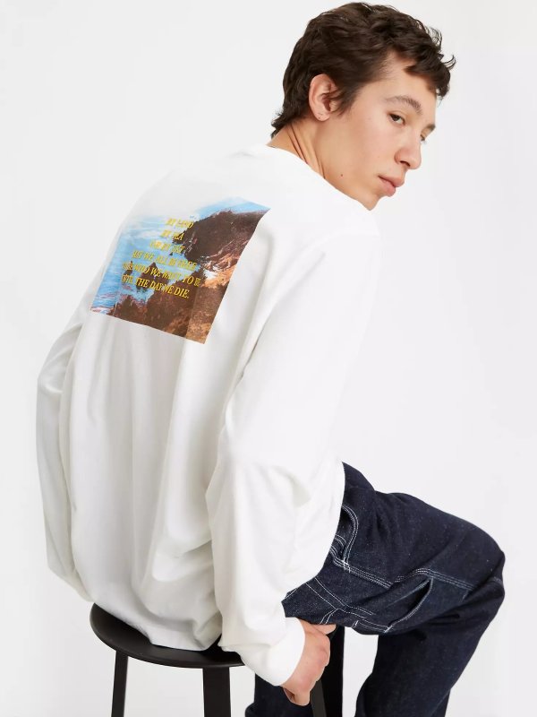 Longsleeve Relaxed Graphic Tee Shirt