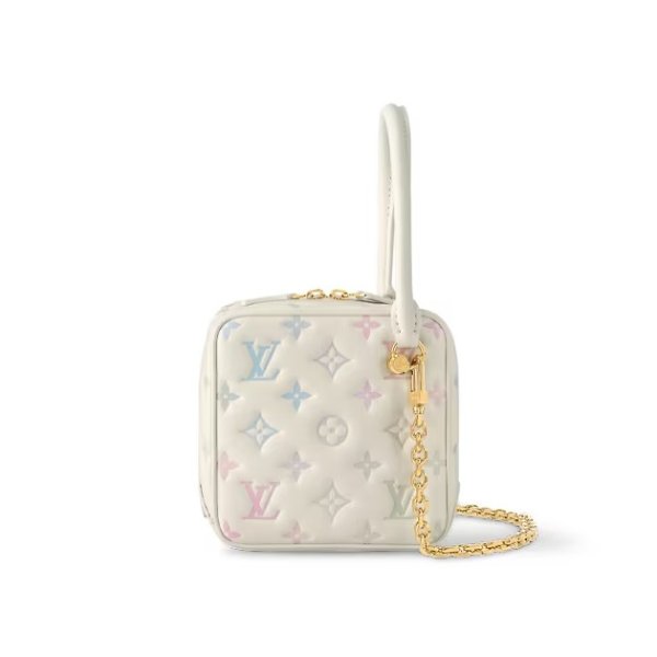 Products by Louis Vuitton: New Square Bag