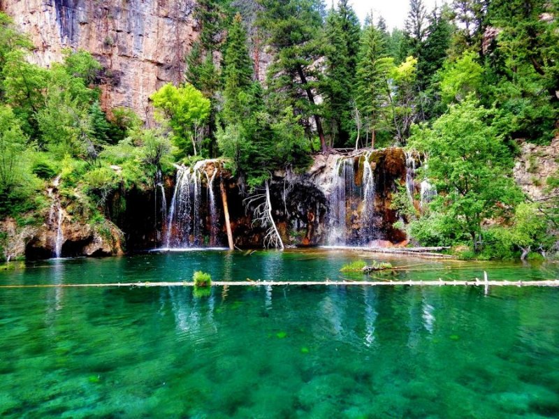 hanginglake.jpg