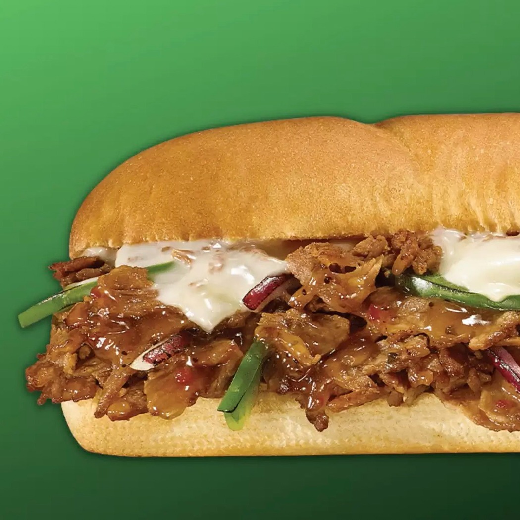 Subway 限时推出 甜洋葱照烧牛排口味三明治