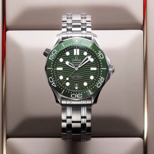 OmegaSeamaster Diver Automatic Chronometer Green Dial Men's Watch 210.30.42.20.10.001