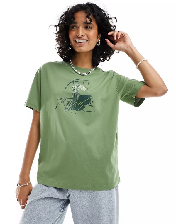 Jordan boxy graphic T-shirt in olive green