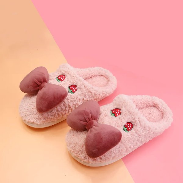 蝴蝶結裝飾草莓圖形毛絨拖鞋房子室內溫暖的毛絨拖鞋