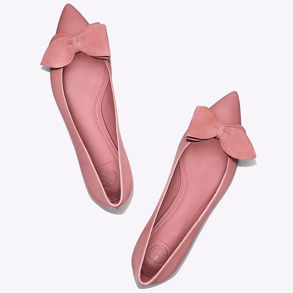 粉色蝴蝶结尖头芭蕾舞鞋
