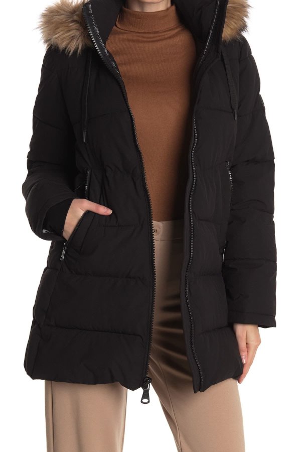 Short Puffer Jacket With Faux Fur Hood